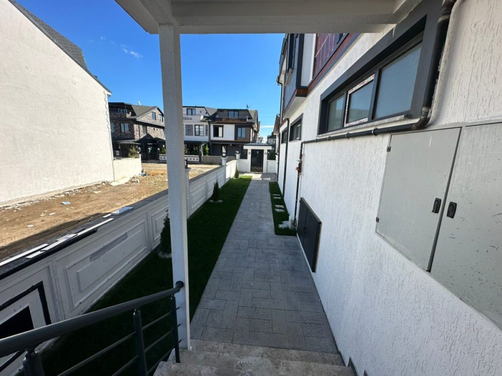 KOCAALİ SAHİLDE 3+1 DENİZ MANZARALI DUBLEKS DAİRE