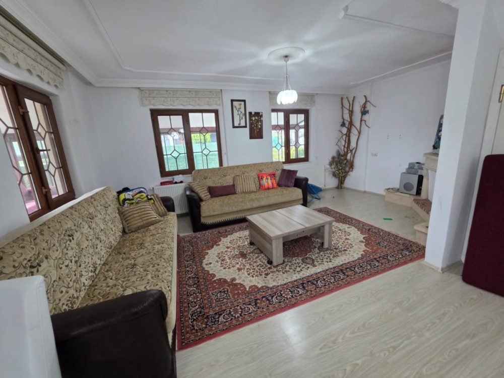 KOCAALİ SAHİLİNDE KİRALIK MÜSTAKİL TRİPLEKS