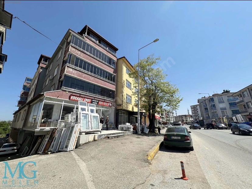 KOCAALİ ÇARŞI MERKEZE 200 METRE 2+1 EŞYALI DAİRE