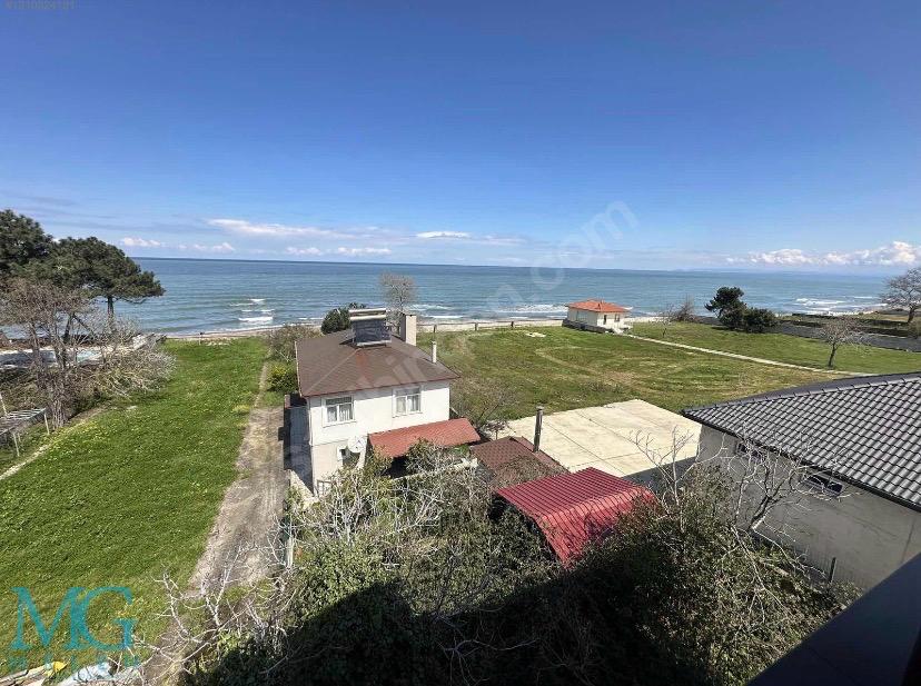 DENİZE SIFIR ARSA İÇİNDE SATILIK TRİPLEKS VILLA