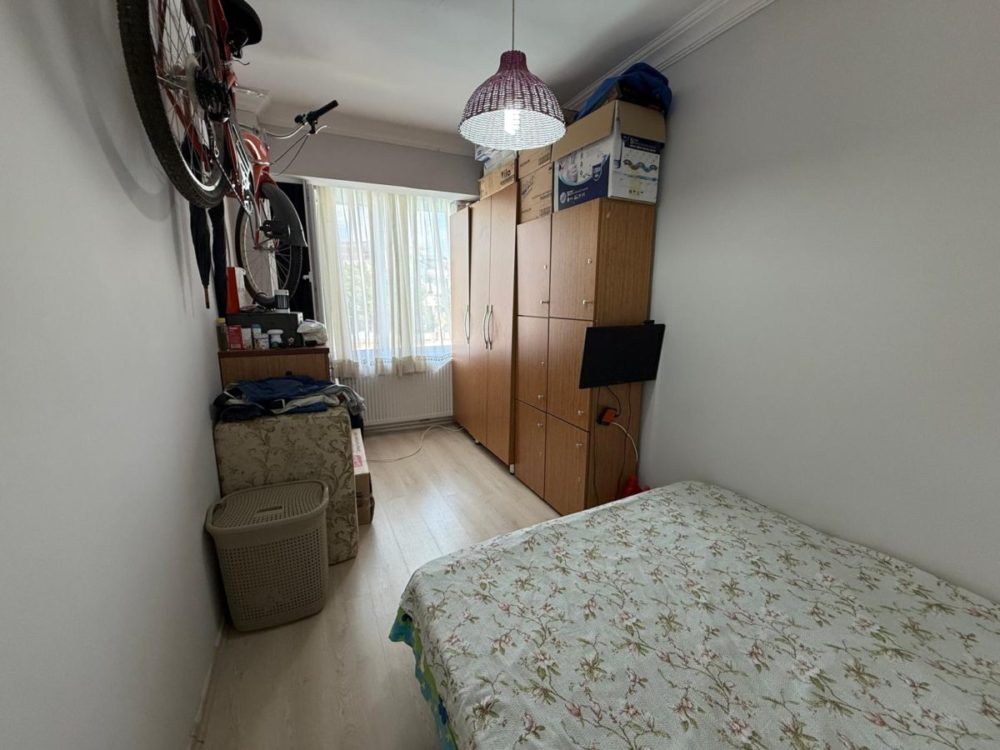 YÜZME HAVUZLU SİTE İÇİNDE SATILIK 2+1 DAİRE