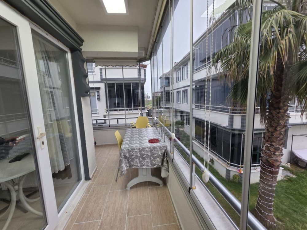 YÜZME HAVUZLU SİTE İÇİNDE SATILIK 2+1 DAİRE