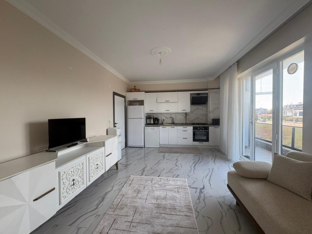 KOCAALİ DENİZE 200 MT SİTE İÇİNDE HAVUZLU SATILIK 2+1 DAİRE
