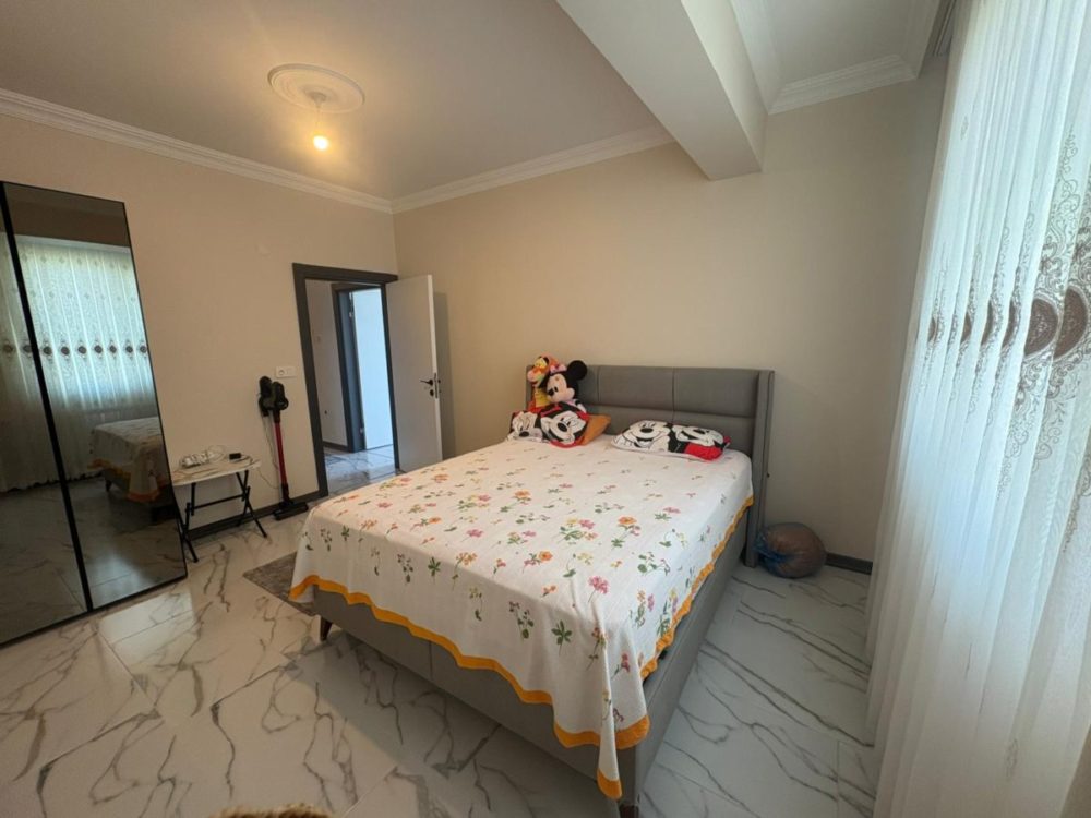 KOCAALİ DENİZE 200 MT SİTE İÇİNDE HAVUZLU SATILIK 2+1 DAİRE