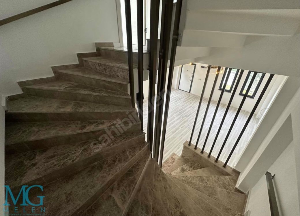209 M² ARSA İÇERİSİNDE TAM MÜSTAKİL BAHÇELİ VİLLA FIRSATI