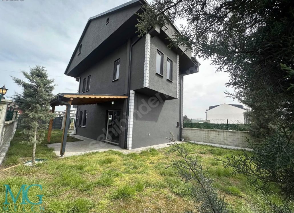 209 M² ARSA İÇERİSİNDE TAM MÜSTAKİL BAHÇELİ VİLLA FIRSATI