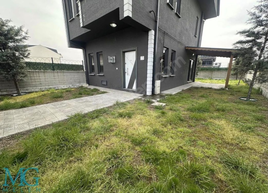209 M² ARSA İÇERİSİNDE TAM MÜSTAKİL BAHÇELİ VİLLA FIRSATI