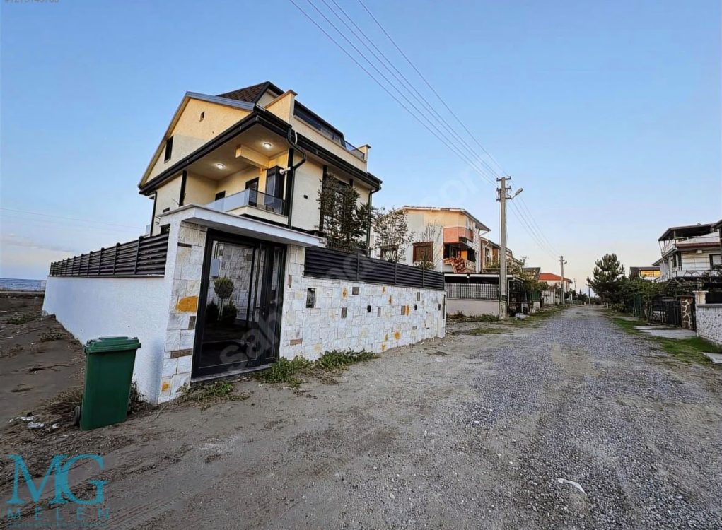 KOCAALİ DE MÜSTAKİL HAVUZLU GENİŞ BAHÇELİ 4+1 VİLLA TAKAS OLUR