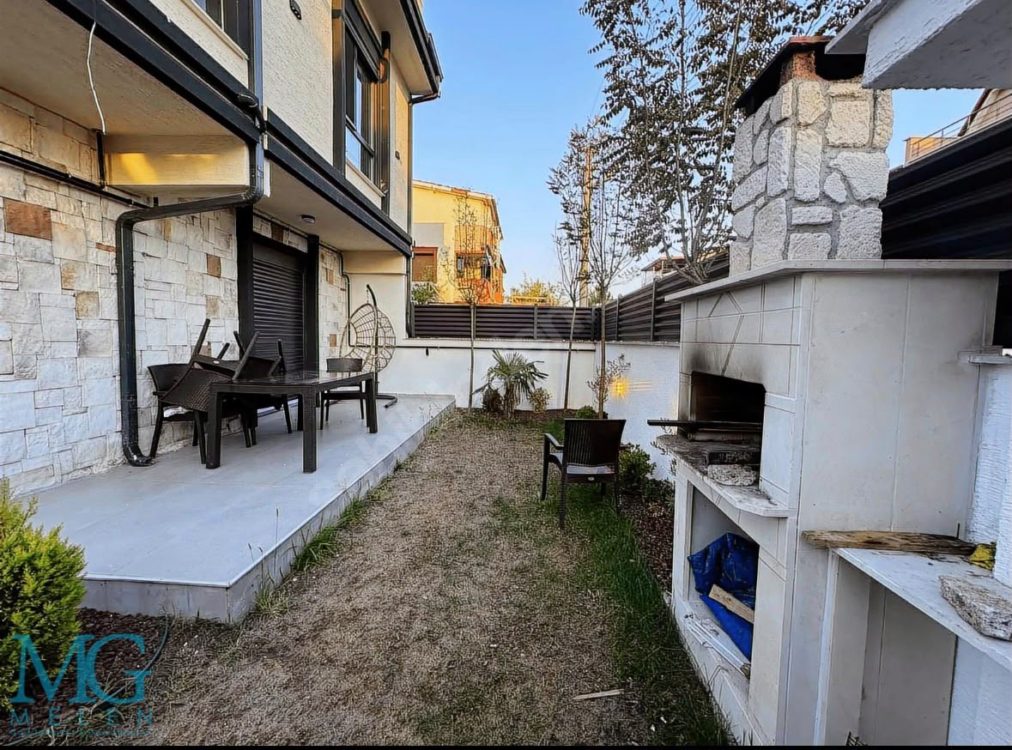 KOCAALİ DE MÜSTAKİL HAVUZLU GENİŞ BAHÇELİ 4+1 VİLLA TAKAS OLUR