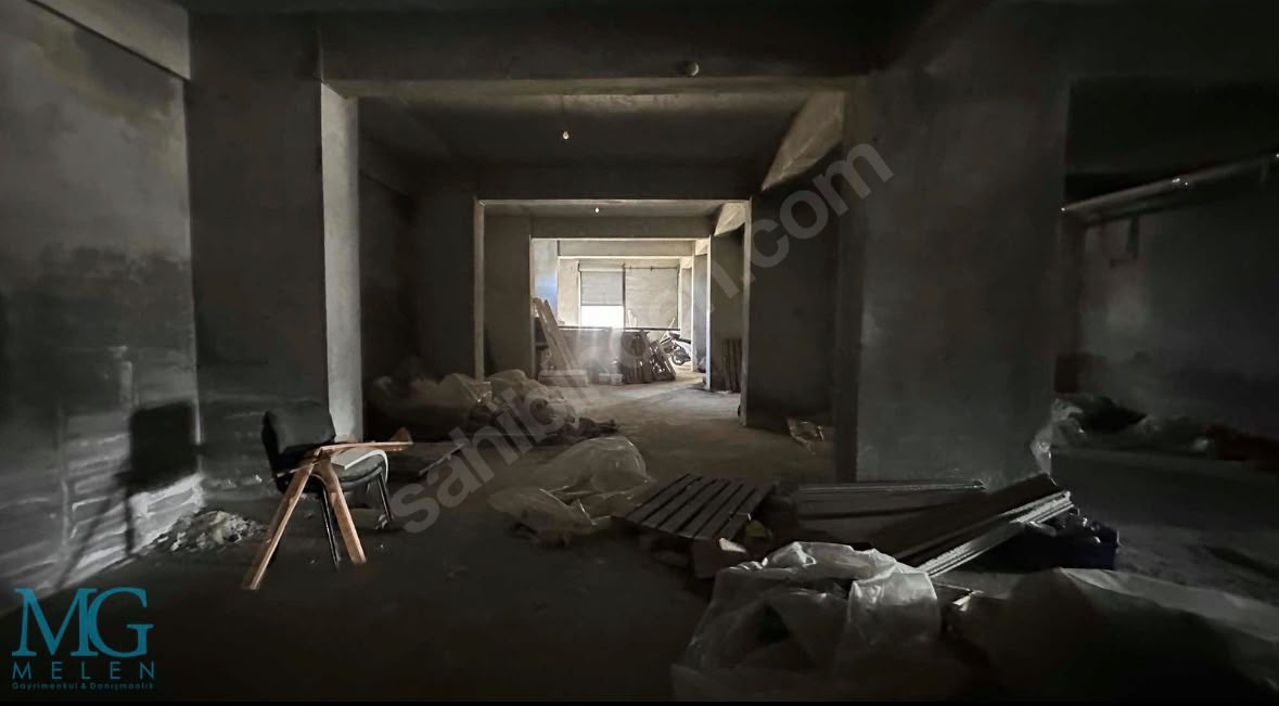 İŞLEK CADDE ÜZERİNDE 600 m² KİRALIK İŞ YERİ